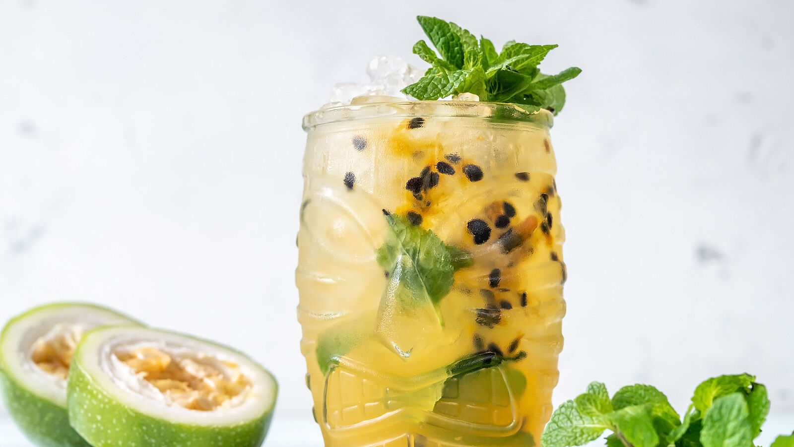 Kollagen Drink Malibu-Maracuja als Cocktail auf der Vitafoods 2024
